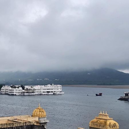 The Mama Hotel - Rooms And Dormitory Udaipur Exterior photo