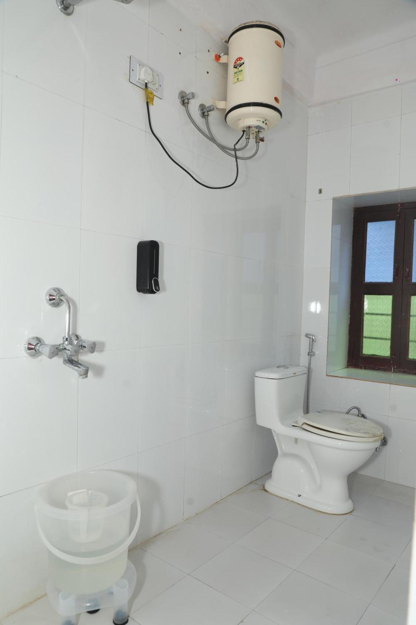 The Mama Hotel - Rooms And Dormitory Udaipur Exterior photo