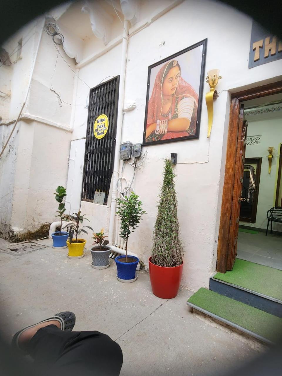 The Mama Hotel - Rooms And Dormitory Udaipur Exterior photo